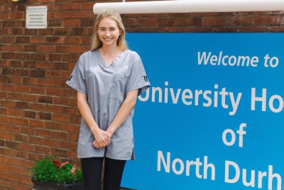 Patholgist outside UHND.jpg